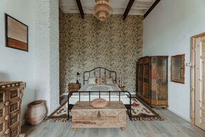 3 bedrooms, iron/ironing board, WiFi, bed sheets - Historic House for 10 People in Podlasie | Garden | Parking (Rafałówka)