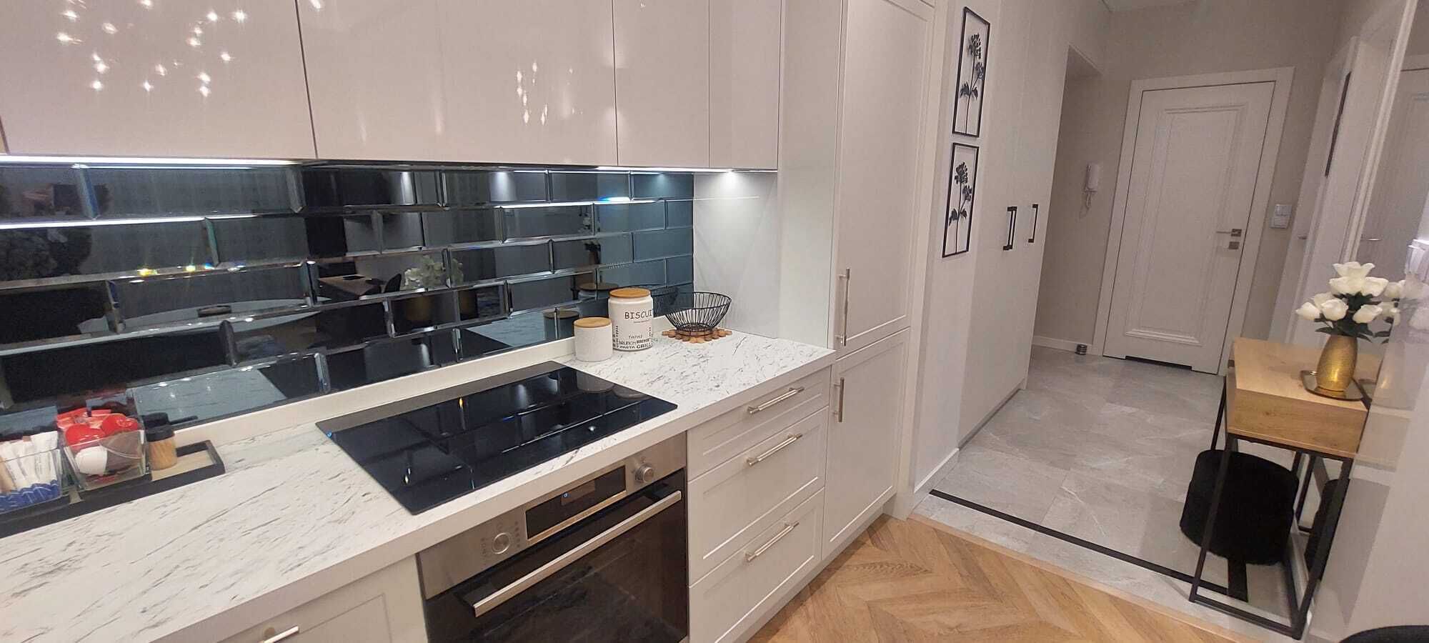 雪櫃、微波爐、焗爐、爐具