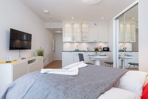 Sunny Studio | 60 m to the Beach | Air Conditioning | Parking