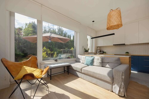 Warsaw Piaseczno House with Garden by Noclegi Renters