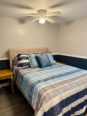 2 bedrooms, iron/ironing board, free WiFi, bed sheets