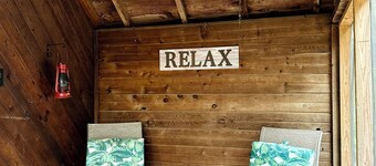 Fisherman’s Paradise at The Lake. Charming 2 bedroom house by the lake in Warsaw