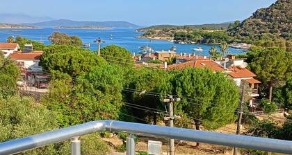 Luxury Villa with Private Pool Walking Distance to Beach Near Alaçatı, Sea View