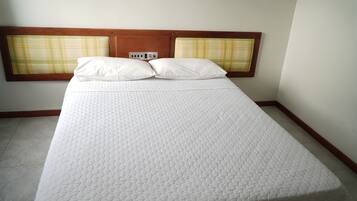 Exclusive Double Room | Desk, laptop workspace, free WiFi, bed sheets