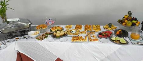 Free daily buffet breakfast