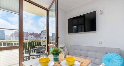 Liliowa 3 | Bright Apartment | Balcony | Parking