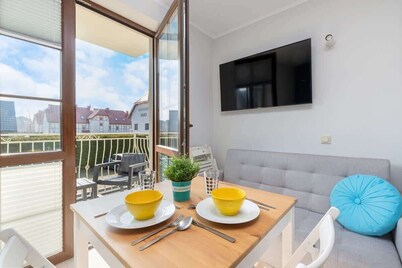 Liliowa 3 | Bright Apartment | Balcony | Parking