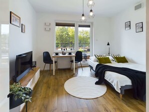 Fer et planche à repasser, Wi-Fi, draps fournis