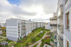 Exterior - Zoliborz Stylish Apartment with Parking by Noclegi Renters (Warszawa)