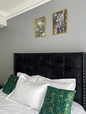 1 bedroom, iron/ironing board, WiFi, bed sheets - Spacious,New Apartment with WiFi,Gym and heated pool in Lavington, Nairobi (Nairobi)