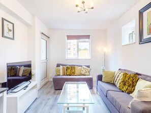 TV - Stylish 3 bed | Regents Park | Private Balcony - Pass the Keys (London)