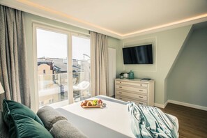 1 dormitorio, tabla de planchar con plancha, wifi y ropa de cama