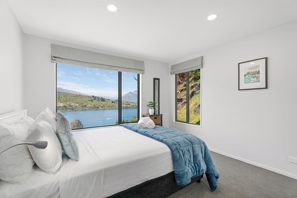 3 bedrooms, iron/ironing board, travel crib, WiFi
