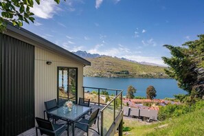 Outdoor dining - Perfect Place To Stay! Views! (Queenstown)