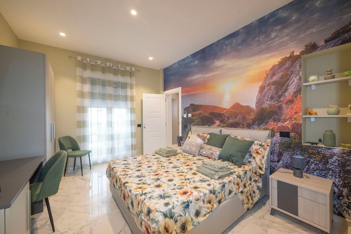 Suite – exclusive, 1 queensize-seng, hageutsikt, 1. etasje | Sengetøy av topp kvalitet, dundyner og memory foam-senger