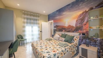 Exclusive Suite, 1 Queen Bed, Garden View, Ground Floor | Premium bedding, down comforters, memory foam beds, cribs (free)