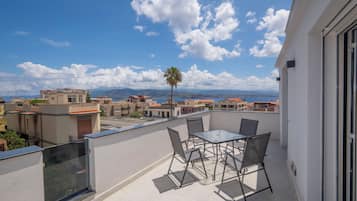 Loft de lujo, vista al mar | Vista al agua