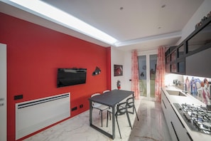 Appartement Luxe, bain à remous, vue jardin | Cuisine privée