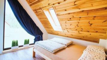 3 bedrooms, free WiFi, bed sheets