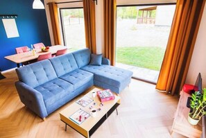 智能电视、壁炉