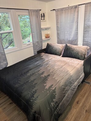 3 bedrooms, WiFi, bed sheets