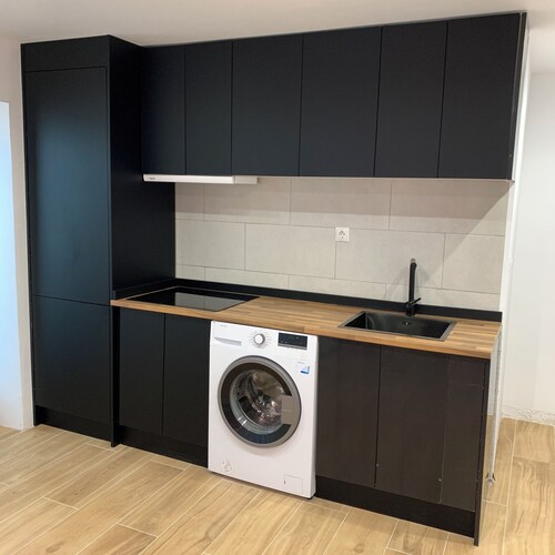 Single room with fan and quiet