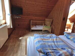 3 chambres, fer et planche à repasser, Wi-Fi gratuit