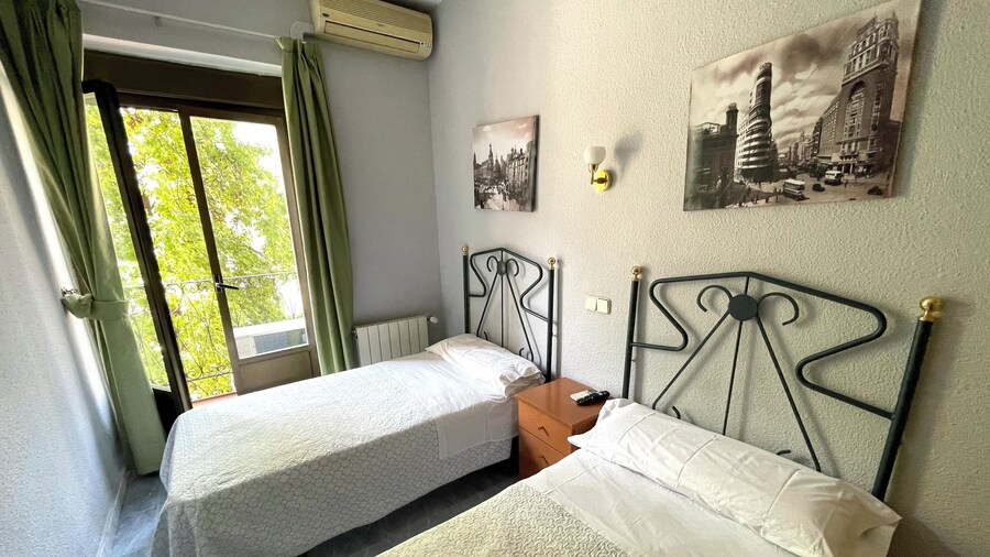 Hostal Fernández Atocha