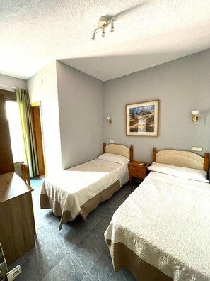 标准 双床房, 阳台 | 免费 WiFi、轮椅无障碍