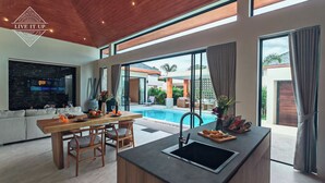 Sınıflandırılmamış resim, 407 üzerinden 4, düğme