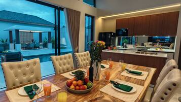 Deluxe Villa, 3 Bedrooms, Private Pool | In-room safe, individually decorated, individually furnished
