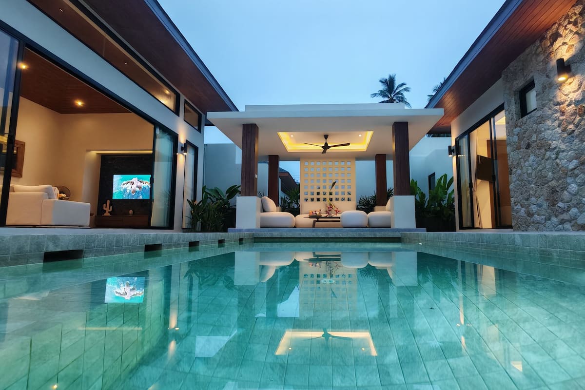 Deluxe-Villa, 3 Schlafzimmer, eigener Pool | Zimmersafe, individuell dekoriert, individuell eingerichtet