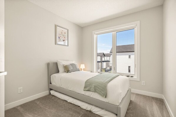 3 bedrooms, desk, iron/ironing board, travel cot