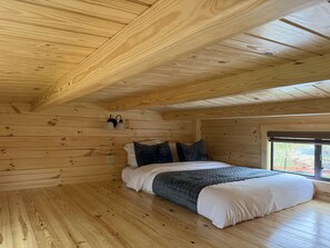 2 bedrooms, internet, bed sheets