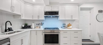 Meadowstone Suite 3BD 3 TVs Near Spruce Meadows