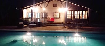 Villa with pool XL "Los Tres Robles".