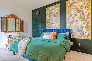 1 dormitorio, tabla de planchar con plancha, wifi y ropa de cama