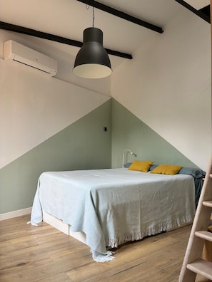 3 chambres, fer et planche à repasser, Wi-Fi, literie fournie