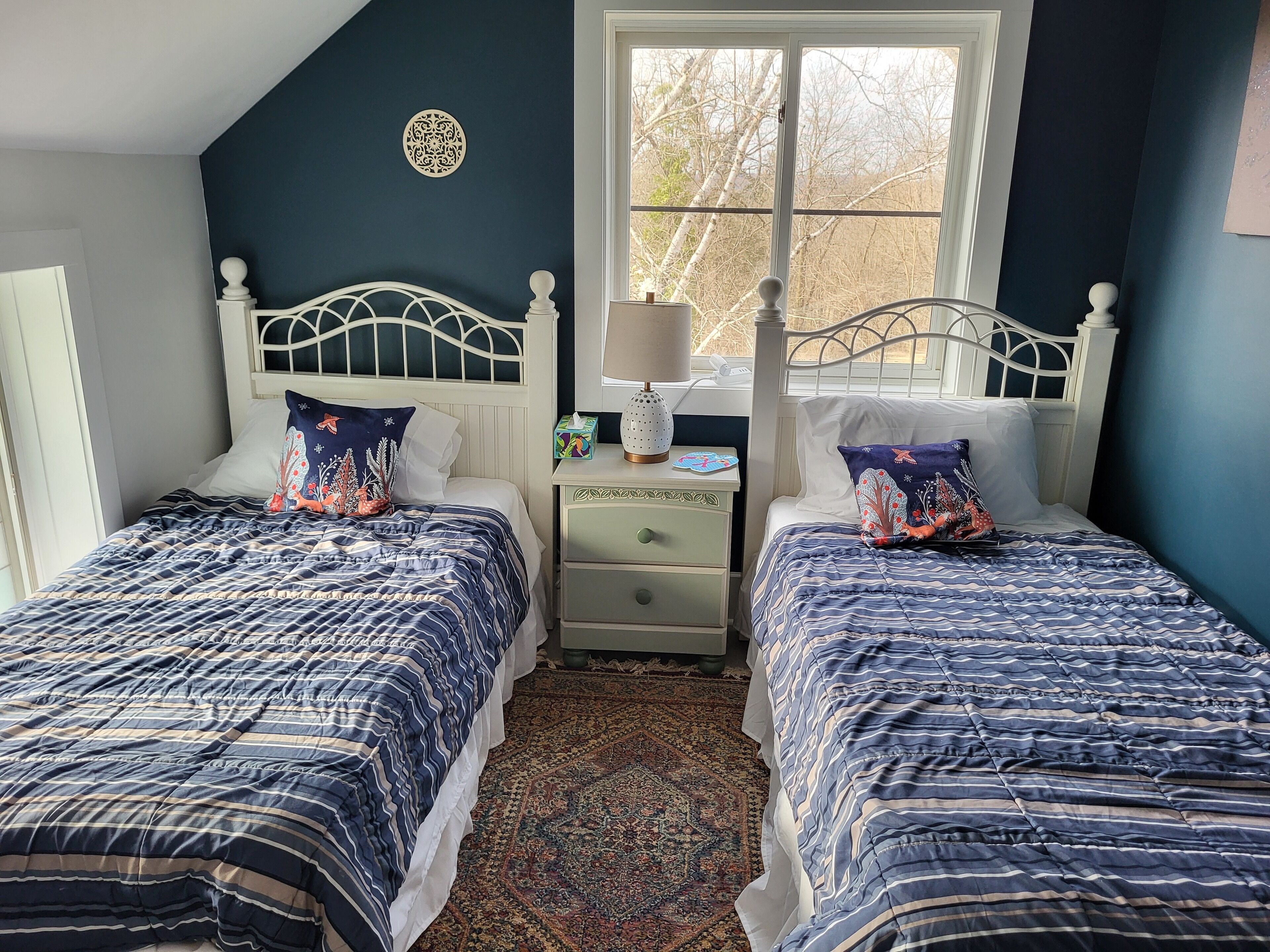 5 bedrooms, desk, iron/ironing board, free WiFi