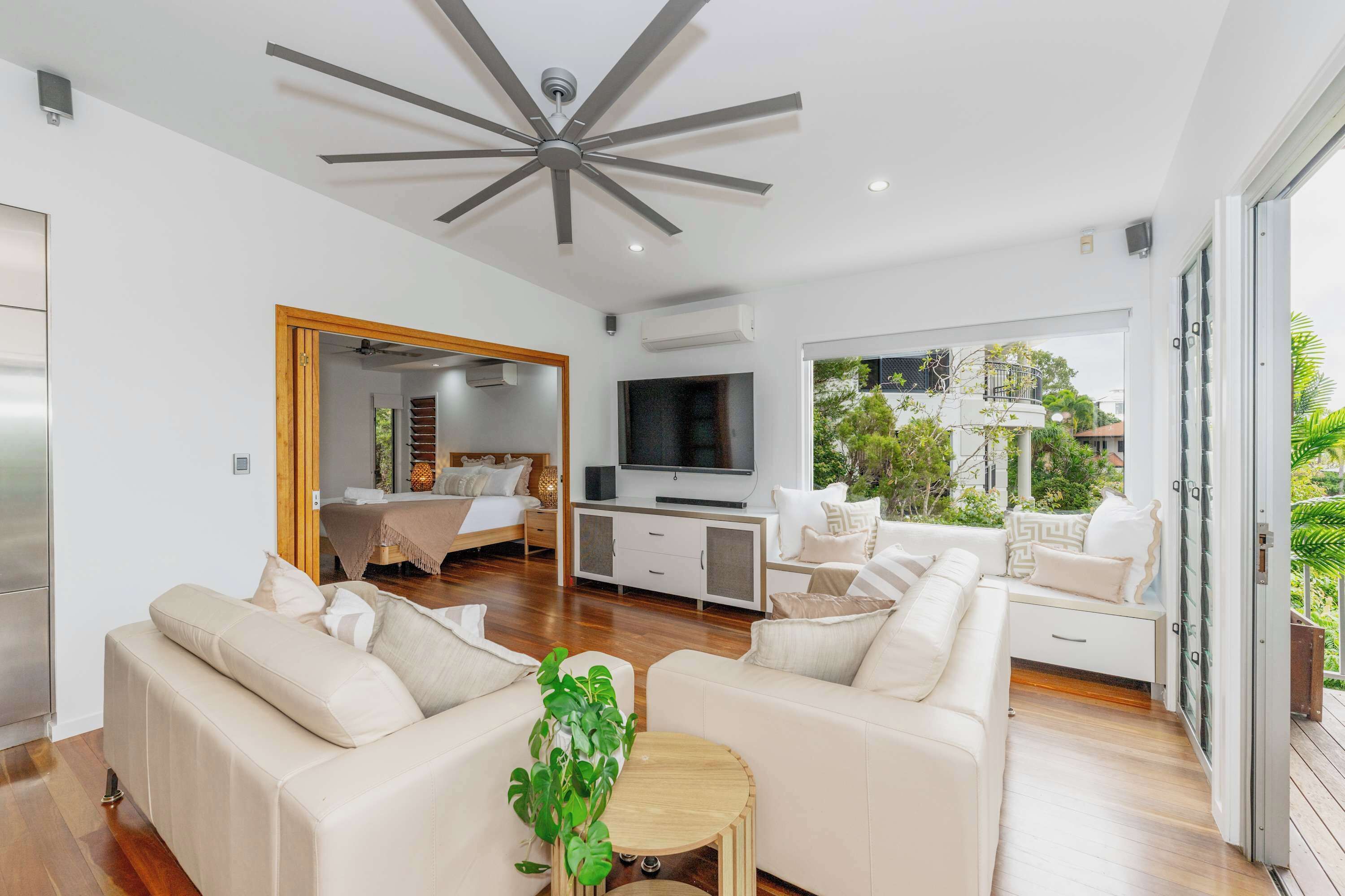 3 bedrooms, iron/ironing board, travel cot, WiFi