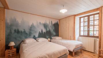3 camere, ferro/asse da stiro, Wi-Fi gratuito, lenzuola