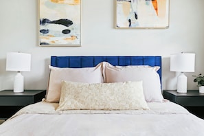 Iron/ironing board, WiFi, bed sheets