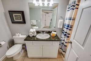 Hair dryer, towels - Newly Added, Barefoot Yacht Club, Saltwater Pools! (North Myrtle Beach)
