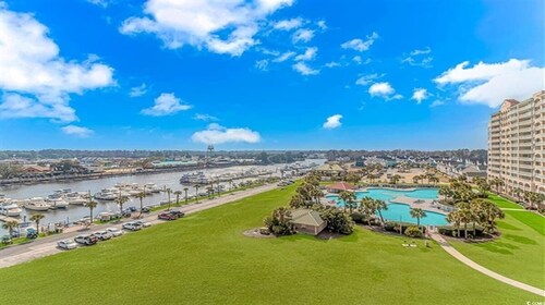 Studio, Barefoot Yacht Club, Saltwater Pools, New!