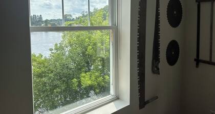 3Bed3.5Bath @ Burk’s Falls's View