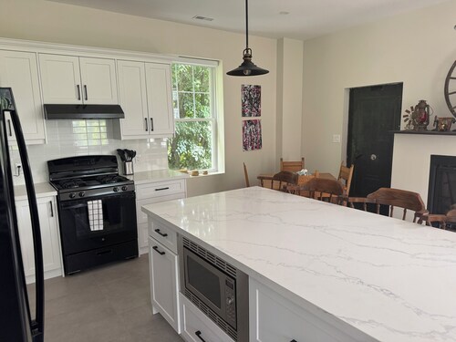 3Bed3.5Bath @ Burk’s Falls's View