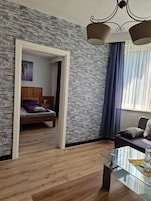 Comfort Suite, 1 Double Bed, Park View | Free WiFi, bed sheets