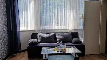 Comfort-sviitti, 1 parisänky, näköala puistoon | Ilmainen Wi-Fi, vuodevaatteet