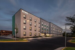 Exterior - Echo Suites Sterling (Sterling)