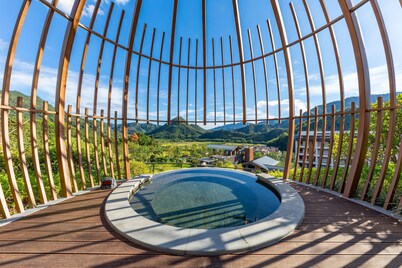 Wyndham Qingyuan Lianzhou Hot Spring Resort